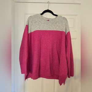 Vince Camuto Pink and Gray Crew Neck Sweater